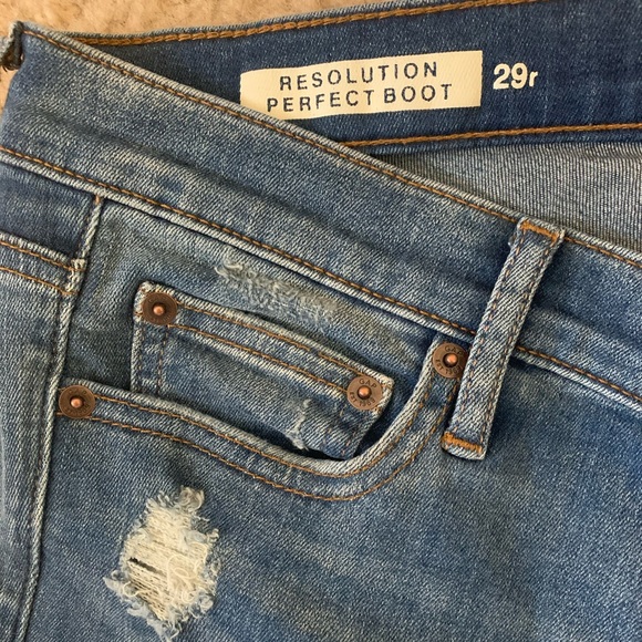 Gap light colored, distressed bootcut jeans - Picture 4 of 5